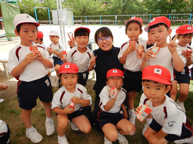 子どもたちと先生