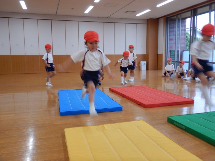 体育教室に参加する園児